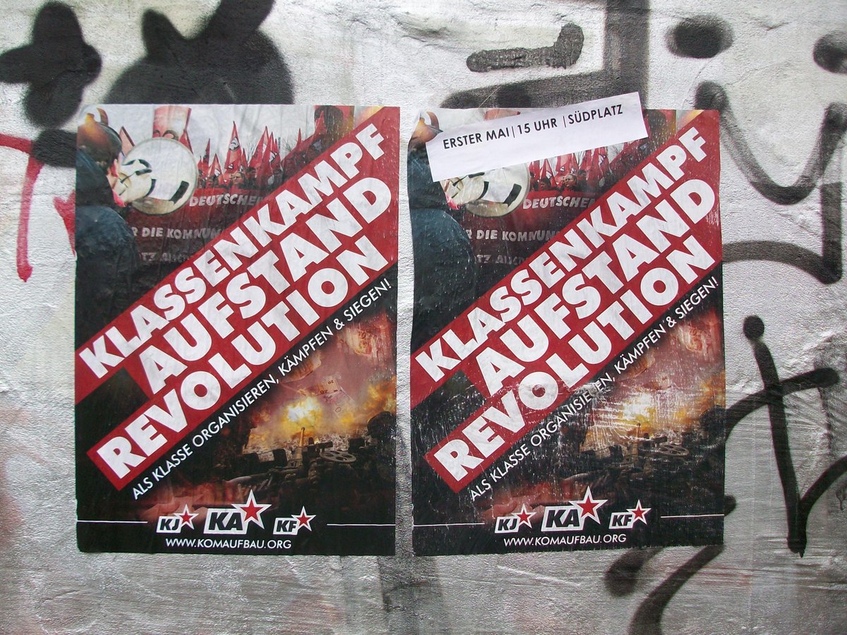 komaufbau's tweet photo. #Klassenkampf! #Aufstand! #Revolution! Als Klasse organisieren, kämpfen und siegen! Heraus zum 1. Mai https://t.co/xXb5FyBAZm