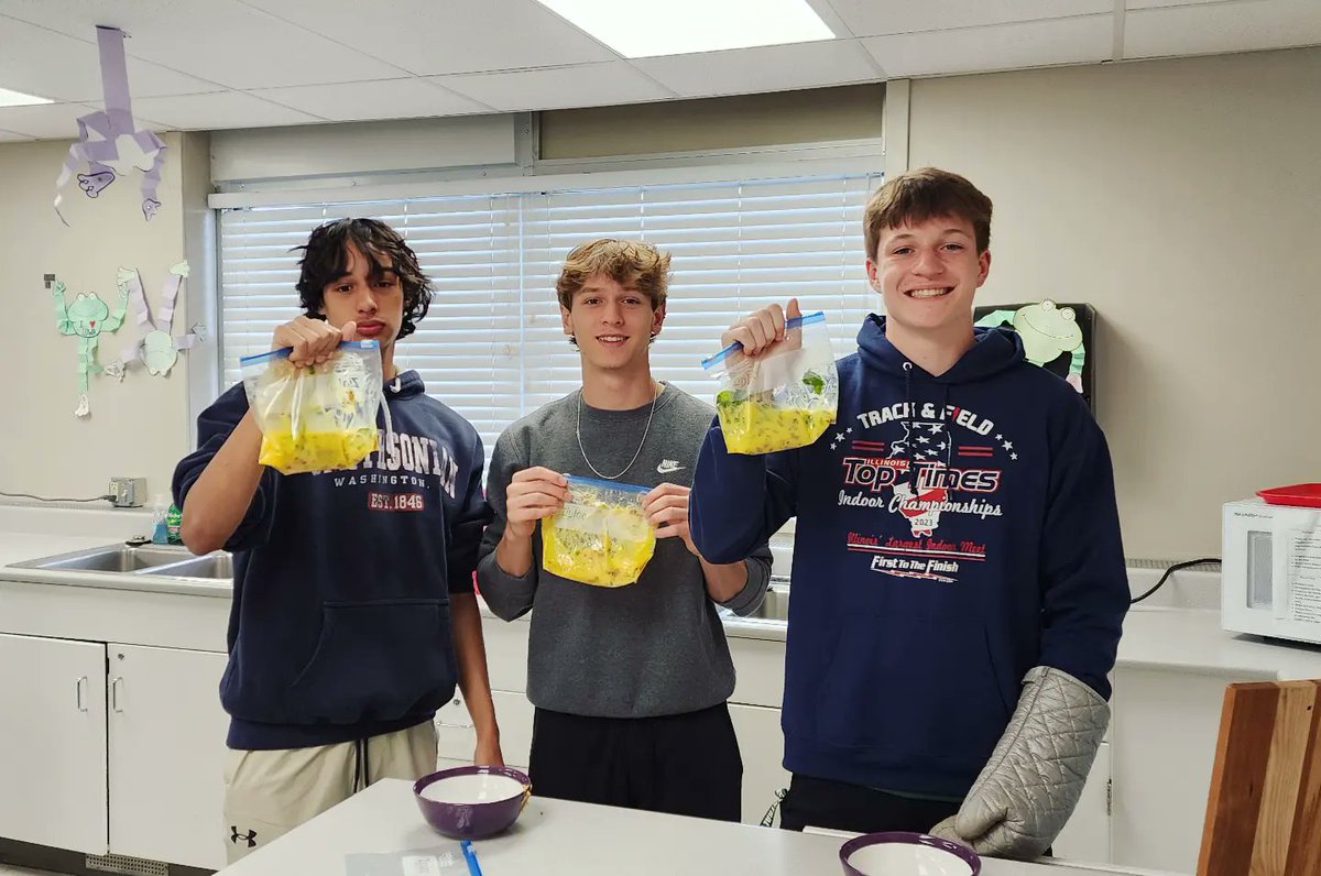 Melissa Priester tweet media