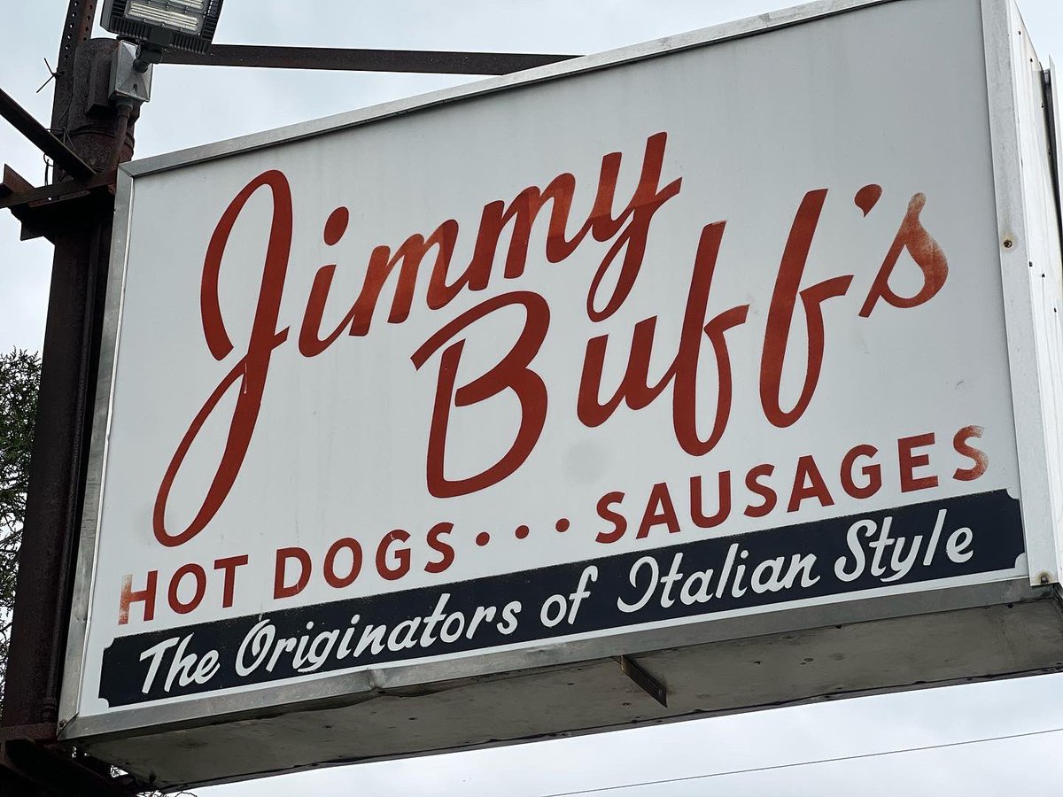 tonyatthetable's tweet photo. It’s been far too long since my last visit to @JimmyBuff in #WestOrangeNJ. 
——————————
#ItalianHotDog #ItalianStyle #ItalianStyleHotDog #JimmyBuff #JimmyBuffs #JimmyBuffsWO #WestOrange #TonyMangia #AtTheTableWithTony #MANGIA #Italian #ItalianAmerican #LittleItaly #ItalianEnclaves https://t.co/8jG2AO3z1Q