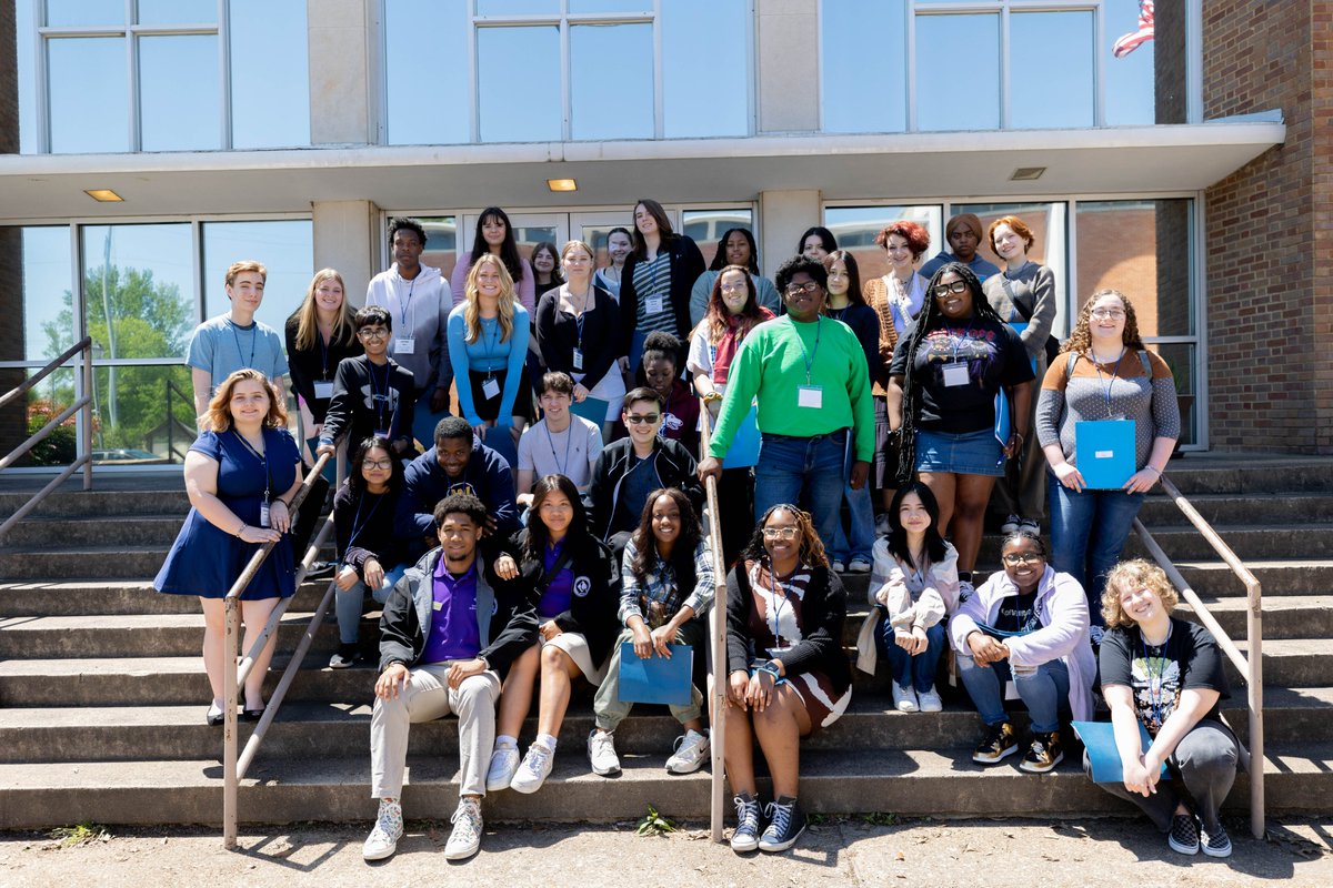 msmsbluewaves's tweet photo. New Student Orientation was a major success! Thank you to everyone that came to support our new students and meet with our wonderful faculty/staff.
Students, we can't wait to see you all in the fall!
#msmsclassof2025 #newstudentorientation #gobluewaves https://t.co/cRRWvyzjNu