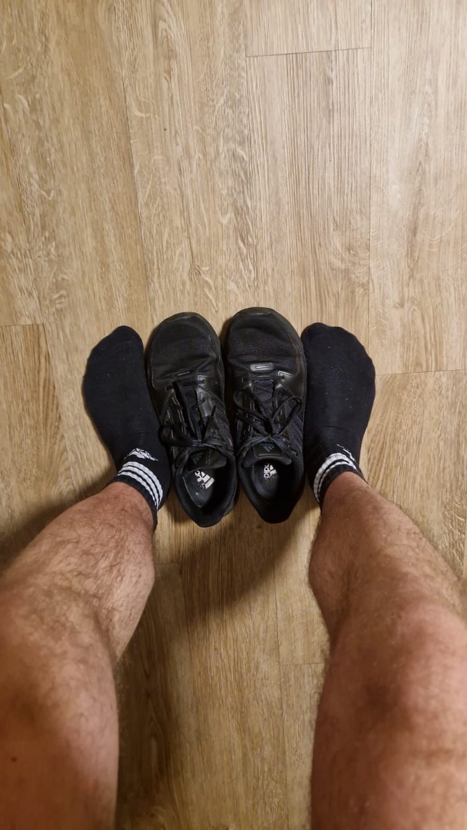 MaxAlphaMaster's tweet photo. Time for you to serve my sweaty shoes, socks and feet. Weak pig get in my DMs and get drained

#findom #cashmaster #alpha https://t.co/t5W7D036nD