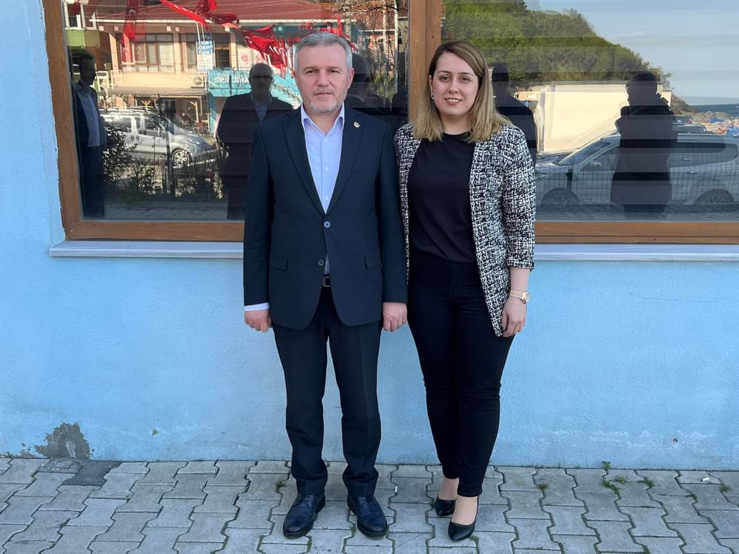 İlçemize Bayram ziyaretinde bulunan Milletvekilimiz Sn.  Metin ÇELİK'e  teşekkür ederiz