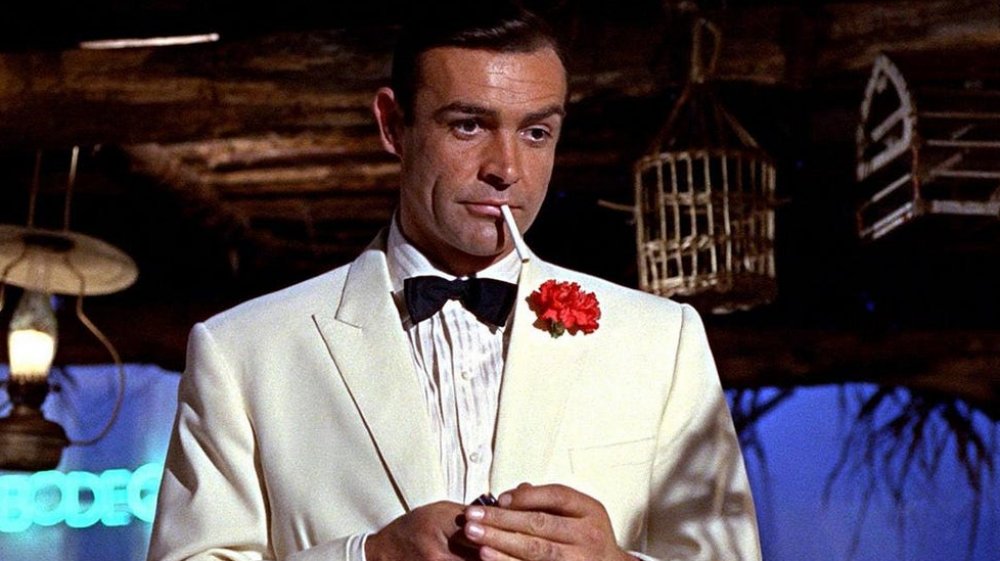ScreenAdaptati1's tweet photo. 🔫🍸 Ian Fleming, the author of the James Bond novels, wasn't initially thrilled with Sean Connery's casting, but changed his mind after seeing him in action. Shaken and stirred! #JamesBond #SeanConnery https://t.co/3k8cWjV8Gp