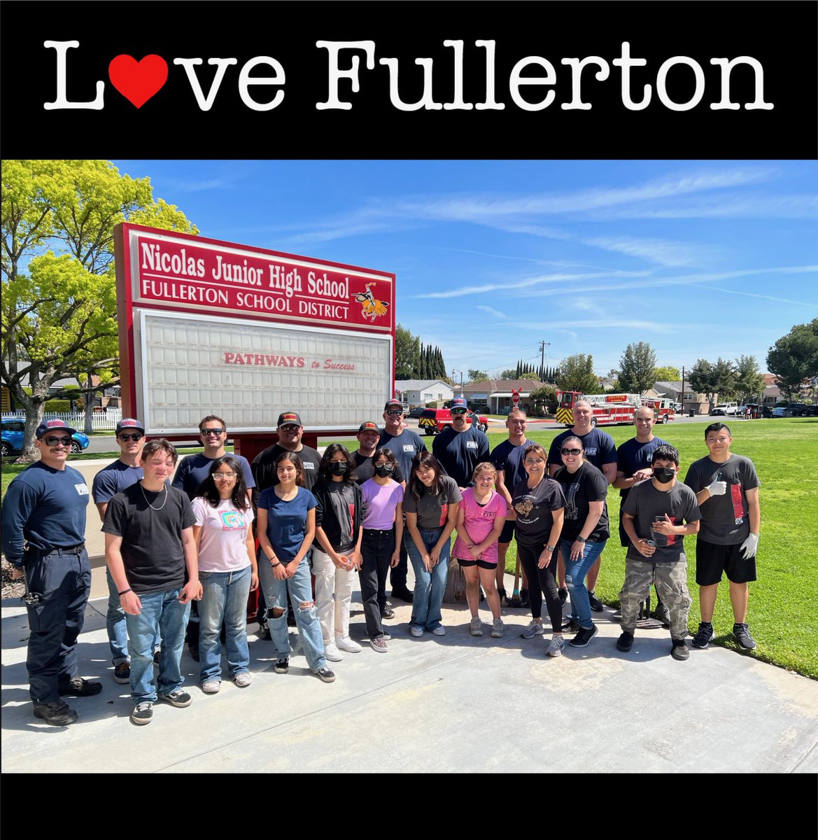 NicolasKnights's tweet image. What an amazing day of service. Love Fullerton was a true success. Thanks to all the volunteers/students that showed up to make Nicolas look even better. A special thanks to the men of the Fullerton Fire Dept. All in all, a special day.
#KnightNation
#LoveFullerton
@Fullertonsd