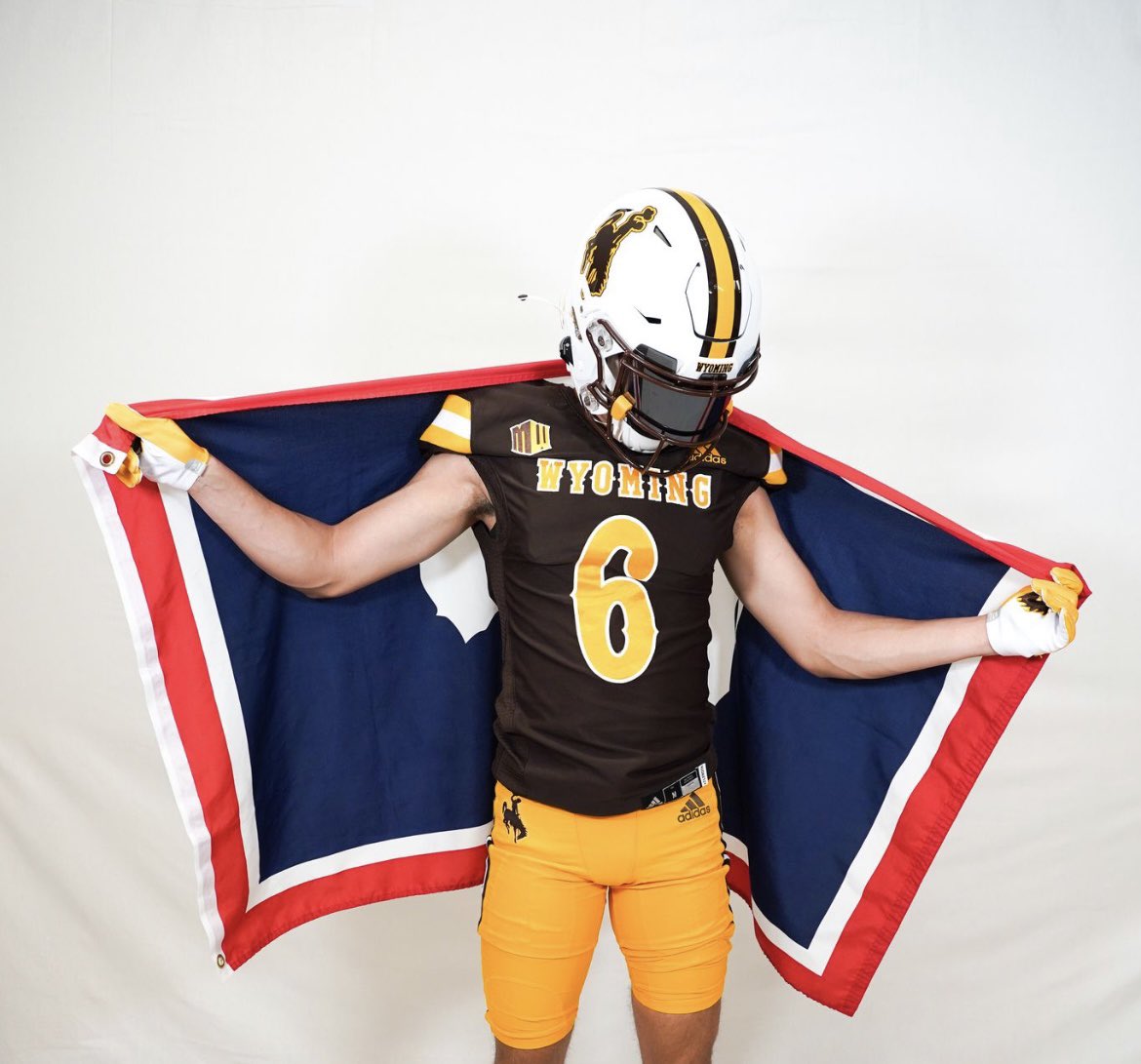 I had Great experience visiting <a href="/wyo_football/">Wyoming Cowboy Football</a> today! Amazing program!🤠Thank you <a href="/CoachBHen/">Brian Hendricks</a> <a href="/JaySawvel/">Jay Sawvel</a> <a href="/KirbyOMeara/">Kirby O'Meara</a> <a href="/ghaugii7/">Gordie Haug</a> <a href="/CoachCBohl/">Coach Craig Bohl</a> for your hospitality! Look forward to seeing you soon.@BroomfieldEagl1