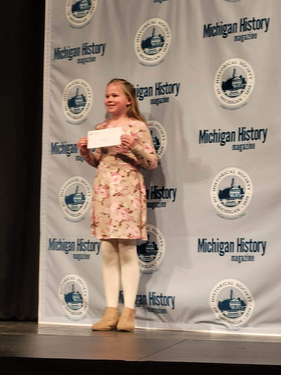 christy425's tweet photo. Our first Michigan History Day! Our students both won $100 for special awards. Chloe for best use of newspaper articles and Anthony and Conner for best Oral History Interview. Way to go Wildcats! #whyWBSD #WegienkaWildcats #MichiganHistoryDay https://t.co/LPwXxCI3Zk