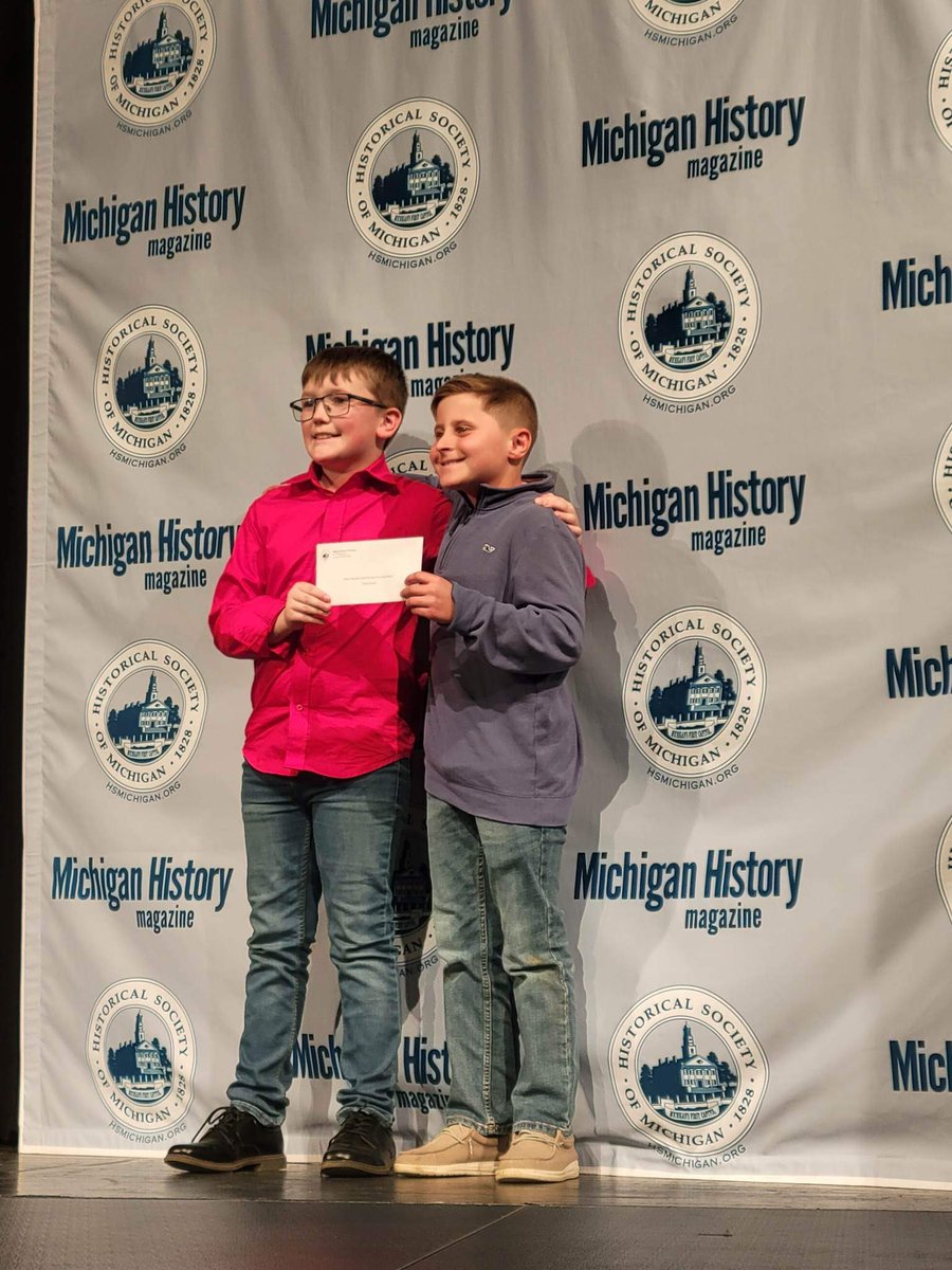 christy425's tweet photo. Our first Michigan History Day! Our students both won $100 for special awards. Chloe for best use of newspaper articles and Anthony and Conner for best Oral History Interview. Way to go Wildcats! #whyWBSD #WegienkaWildcats #MichiganHistoryDay https://t.co/LPwXxCI3Zk