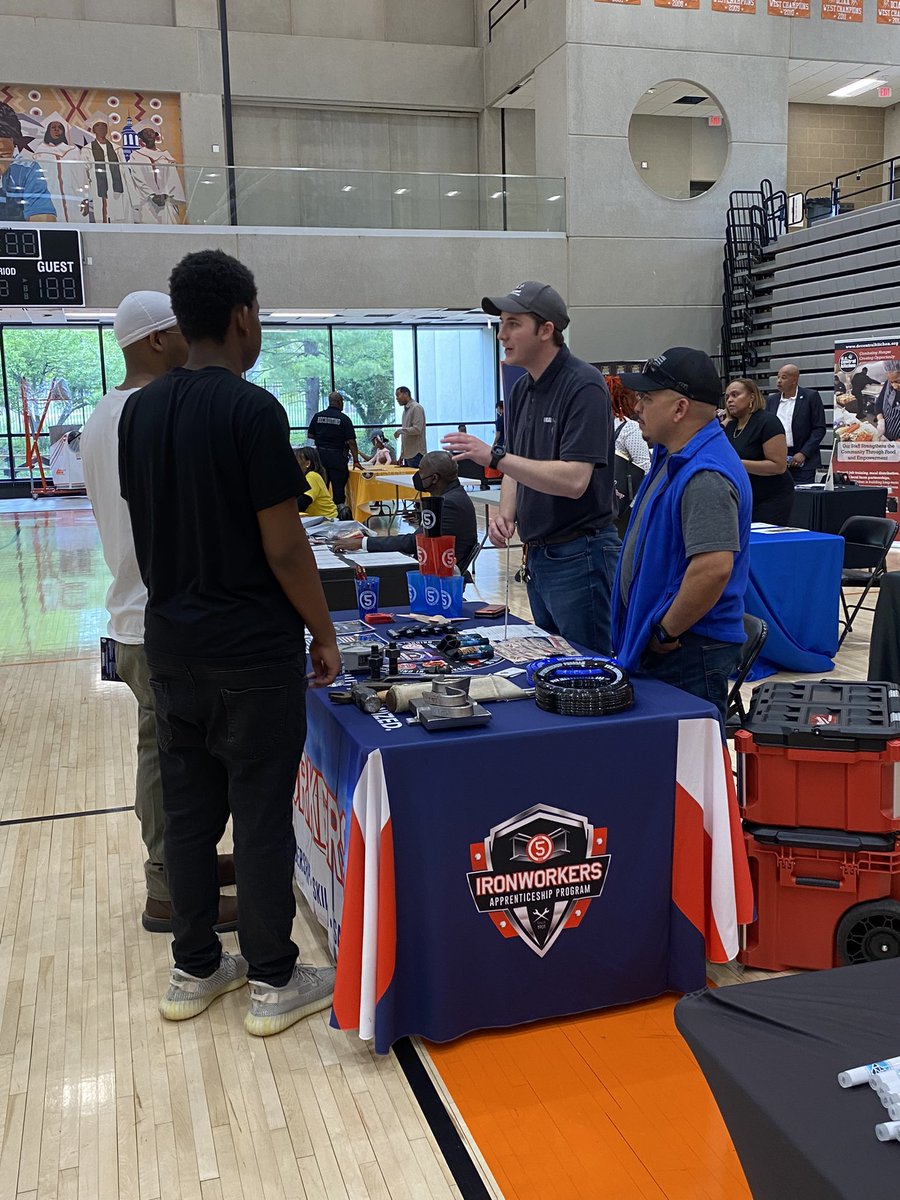 Janeese4DC's tweet image. Great turnout at the Ward 4 Job Fair!

Thank you to everyone who came out and to our partners @jobsnotguns, #ANC4B, #ANC34G, @TheTRIGGERProj, and all our employers who showed up strong to make today a big success. It was a day full opportunity for our community! #WeArePrevention