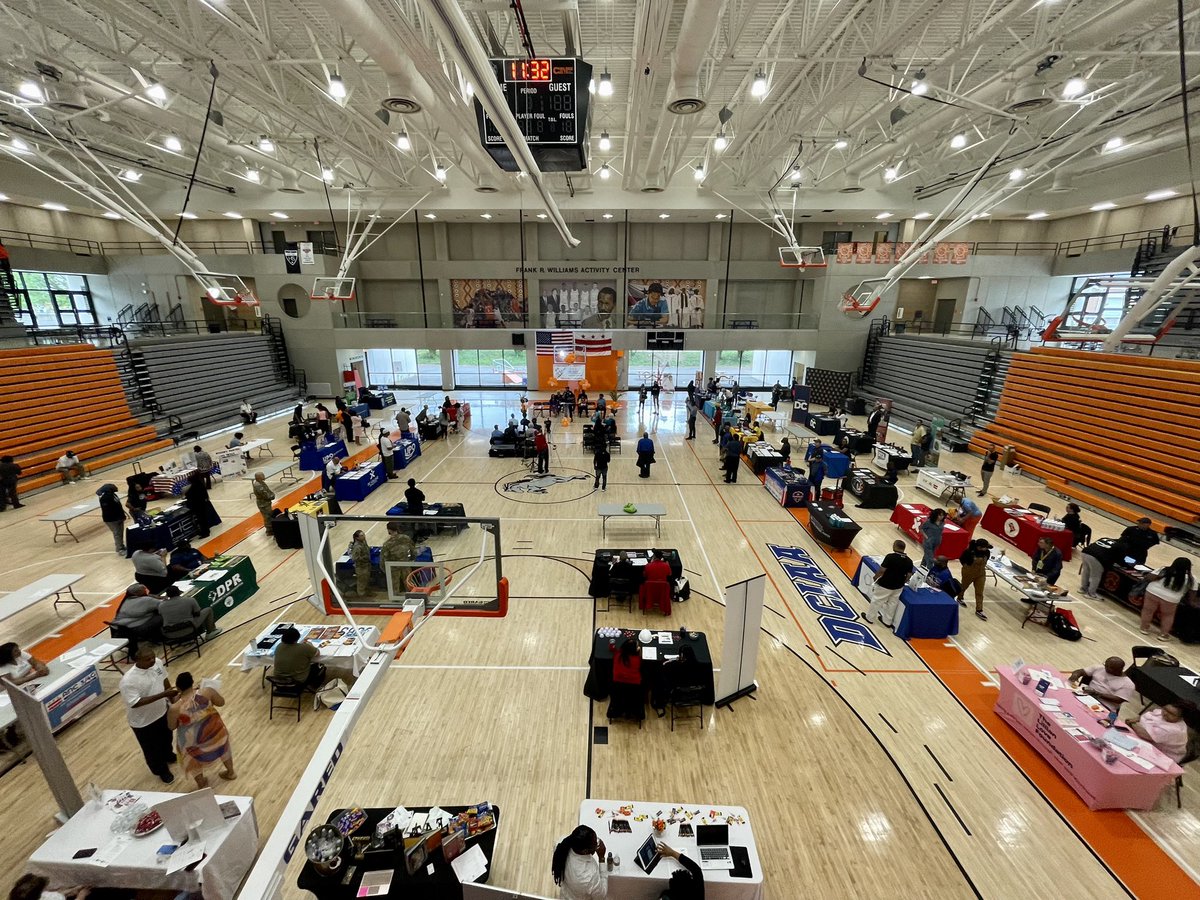 Janeese4DC's tweet image. Great turnout at the Ward 4 Job Fair!

Thank you to everyone who came out and to our partners @jobsnotguns, #ANC4B, #ANC34G, @TheTRIGGERProj, and all our employers who showed up strong to make today a big success. It was a day full opportunity for our community! #WeArePrevention