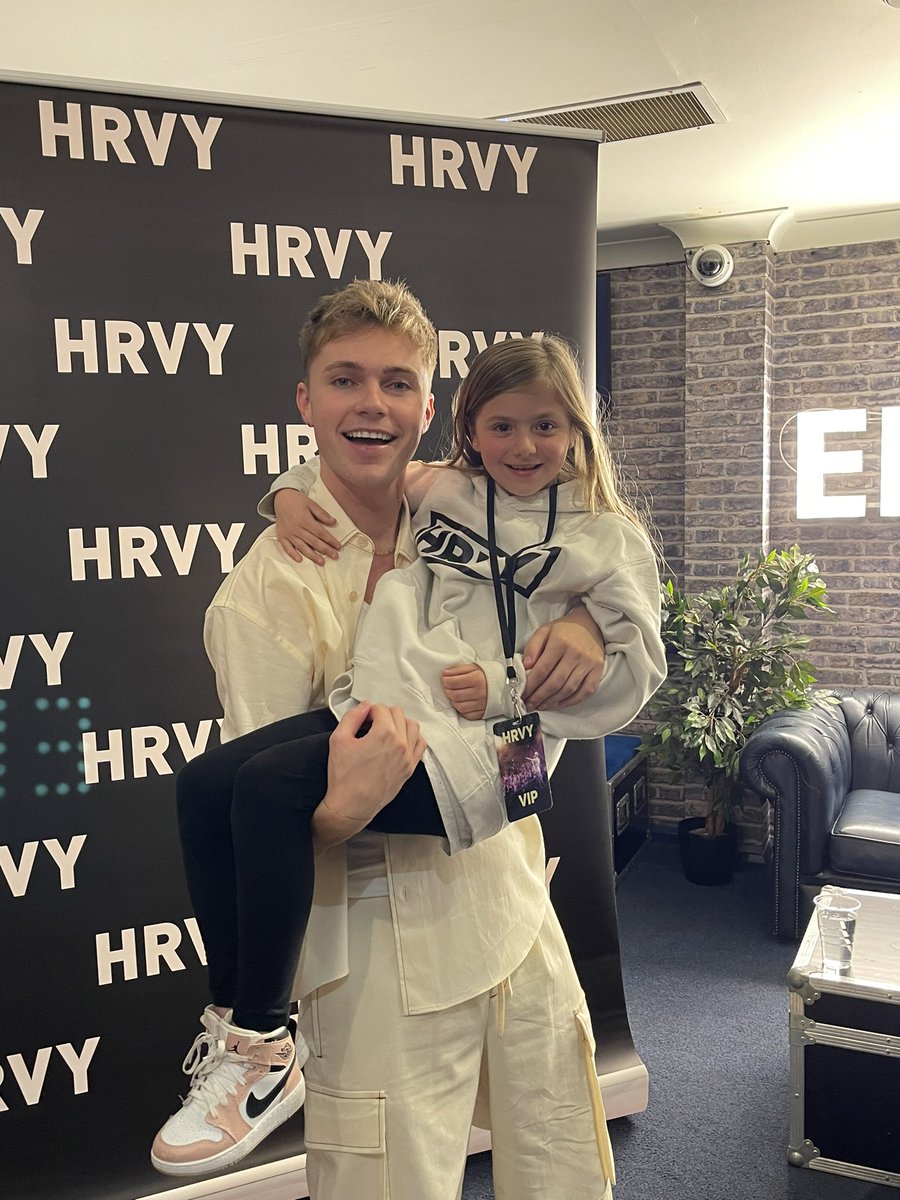 91SFAITHFUL's tweet photo. one very happy princess!! 🤍

-
@HRVY https://t.co/in6L0XXIa6