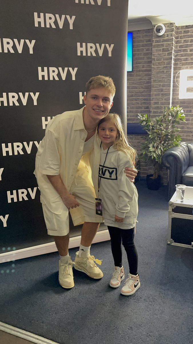 91SFAITHFUL's tweet photo. one very happy princess!! 🤍

-
@HRVY https://t.co/in6L0XXIa6