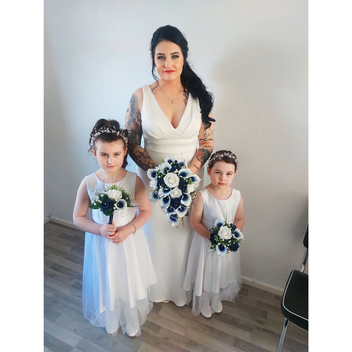 MeganTotten4's tweet photo. @MrsCrerar 

N loved getting ready for mummy and daddys wedding day 🤍💒
She had lots of fun dancing with all her friends 💗 https://t.co/6air1rO8Ad