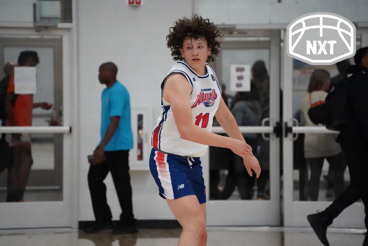Activity from All Missouri Attack 2024 6’6 Tyler Barnett has popped off in this one. Finishing and attacking the rim with conviction, drawing fouls consistently.