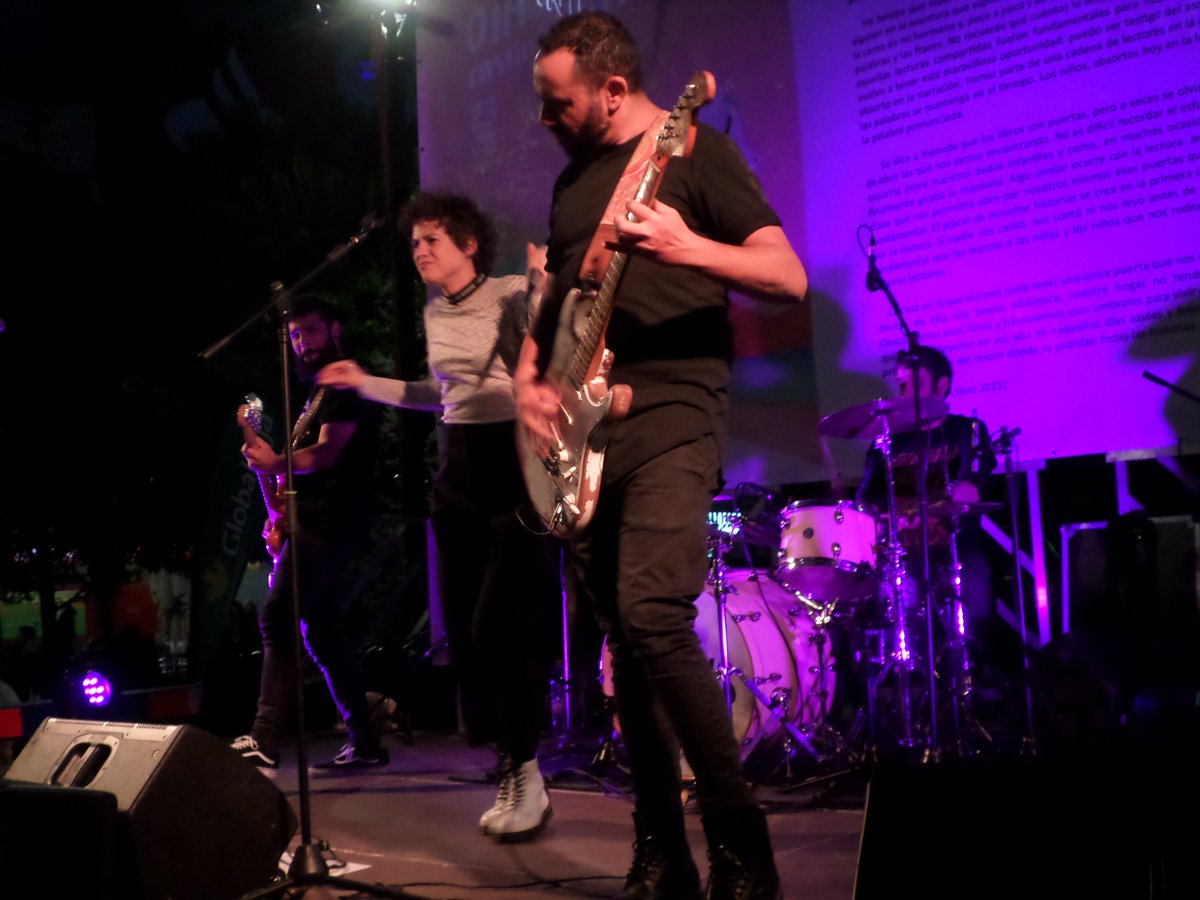 DiscosRuidosos's tweet photo. The Niftys esta noche en #concierto en la Plaza del Altozano de #Albacete 
#conciertosAlbacete https://t.co/KryqYDPJ1S