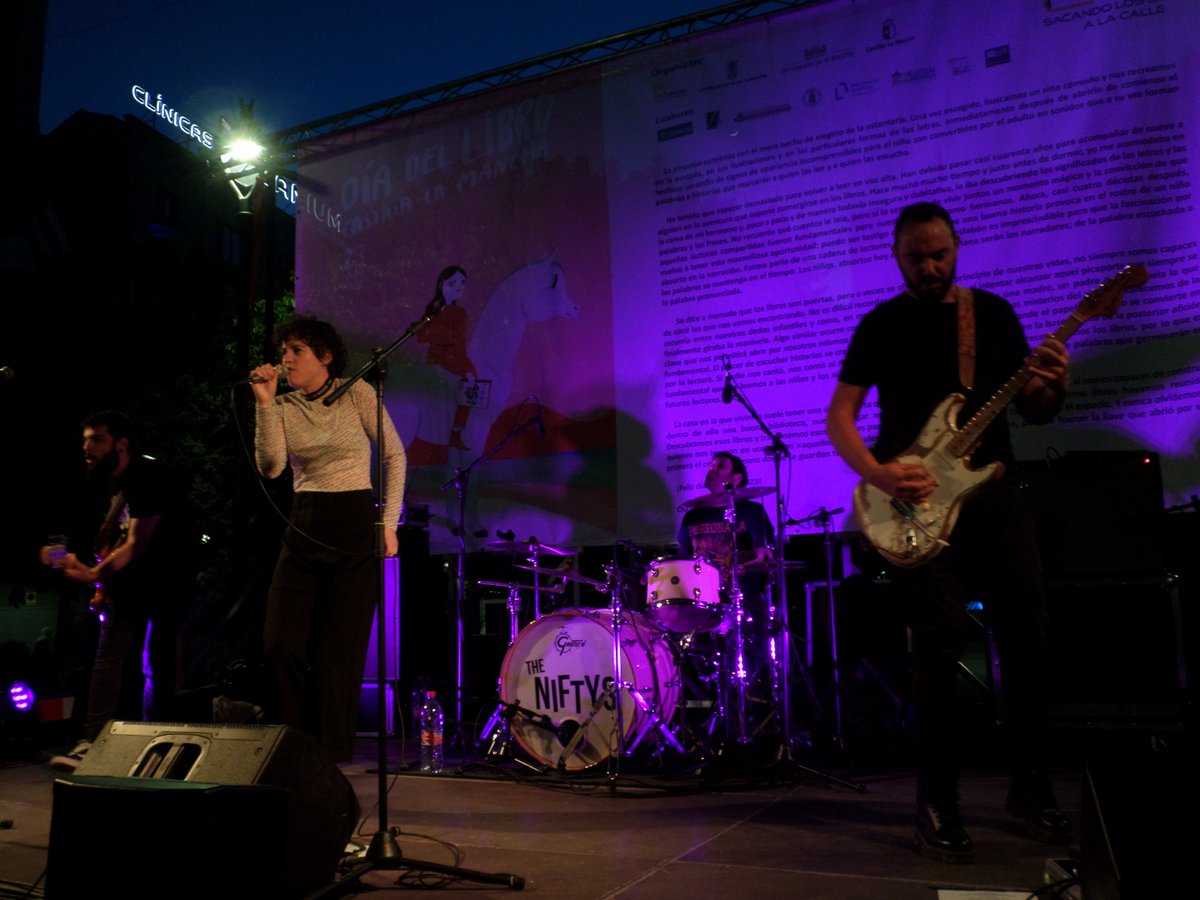 DiscosRuidosos's tweet photo. The Niftys esta noche en #concierto en la Plaza del Altozano de #Albacete 
#conciertosAlbacete https://t.co/KryqYDPJ1S