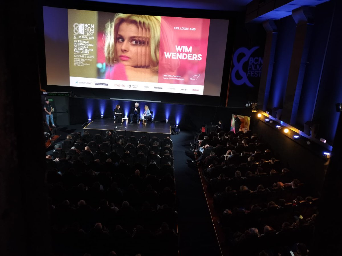 <a href="/AytodeVillada/">Ayuntamiento Villada</a> una población de menos del 1000hab. forma parte de un proyecto que le ha permitido esta noche recibir en streaming un coloquio con Vim Wenders autor de #ParisTexas mediante el sistema #DCS de #Gretico