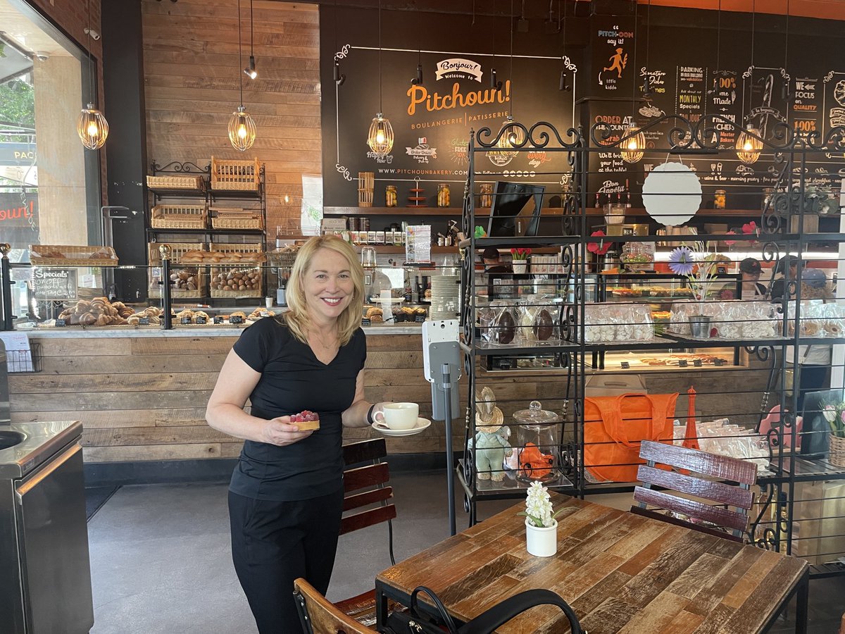 Doris Burke (@heydb) on Twitter photo Big game 3's on deck!@memgrizz visit <a href="/Lakers/">Los Angeles Lakers</a> 10pm ET on <a href="/espn/">ESPN</a>. Tomorrow headed to SF for <a href="/SacramentoKings/">Sacramento Kings</a> vs <a href="/warriors/">Golden State Warriors</a> at 3:30. Fueling up w/ a cortado and outrageous raspberry tart <a href="/Pitchounbakery/">PitchounBakery</a>! Watch /<a href="/Sling/">sling</a> #DBinTheCity Big game 3's on deck!@memgrizz visit <a href="/Lakers/">Los Angeles Lakers</a> 10pm ET on <a href="/espn/">ESPN</a>. Tomorrow headed to SF for <a href="/SacramentoKings/">Sacramento Kings</a> vs <a href="/warriors/">Golden State Warriors</a> at 3:30. Fueling up w/ a cortado and outrageous raspberry tart <a href="/Pitchounbakery/">PitchounBakery</a>! Watch /<a href="/Sling/">sling</a> #DBinTheCity