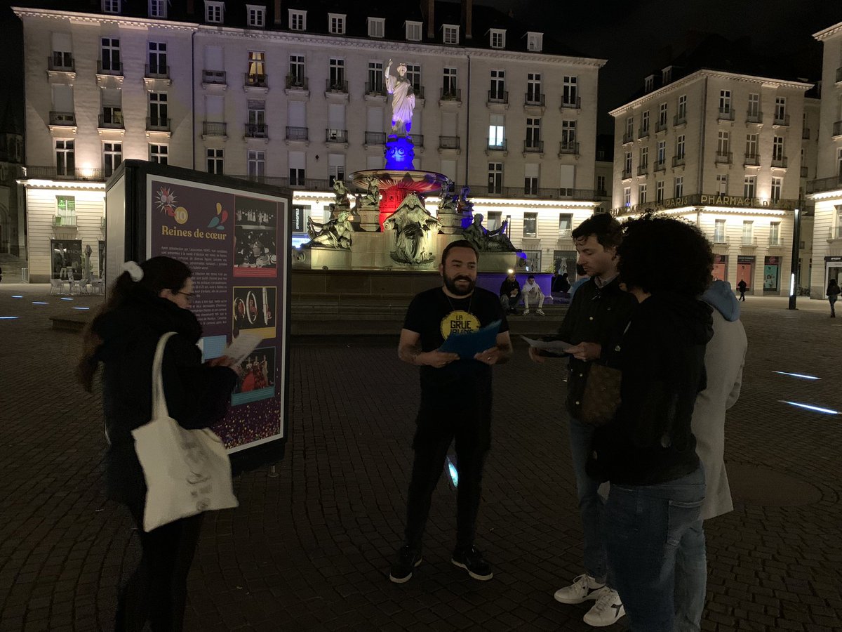 MVANantes's tweet photo. Un grand merci à @Mathiasnantais pour cette visite historique de #Nantes by night.

Une très belle mise en valeur du patrimoine de notre ville !

N’hésitez pas à le contacter pour organiser une visite historique. https://t.co/aQVkW3ekkM