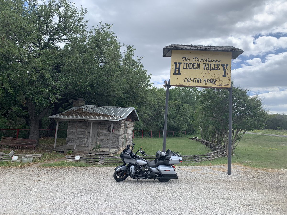 Wow48states's tweet photo. Found the Dutchman’s Hidden Valley today. Nice ride beautiful day. German food https://t.co/rbZyw7ayro