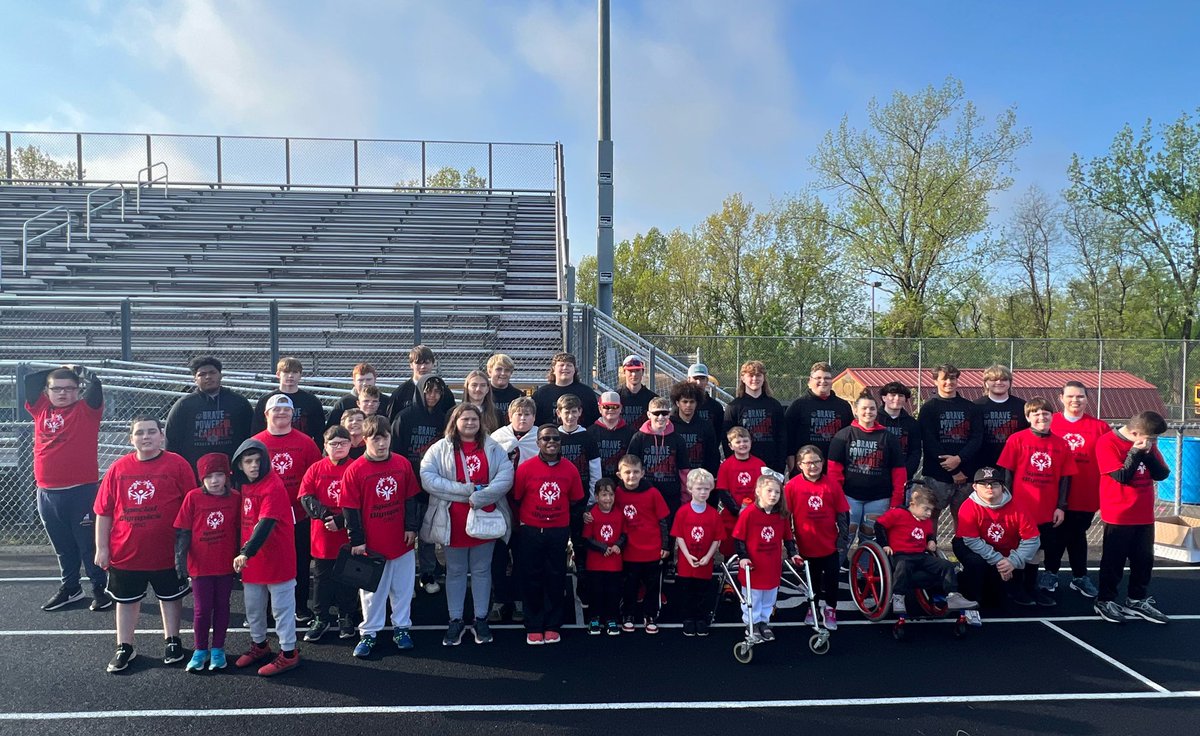 TudorGMS's tweet photo. The strength of the wolf is the pack. On a football team, it's not the strength of the individual players, but it is the strength of the unit and how they all function together. Today Goshen Football showed out and showed they are amazing men, not just football players! https://t.co/WDSWbd4O1T