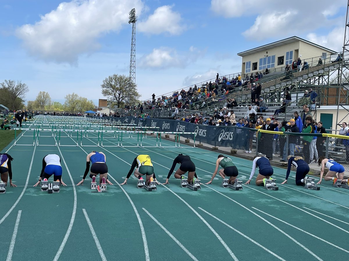 trackcomets's tweet photo. What an incredible display of COMET PRIDE today. Thanks to all of the teams, volunteers and officials for making today our #BestMeetYet. Truly a team effort!  Final results can be found here:  https://t.co/dvIzd2pOgI 
GO COMETS!! https://t.co/CDNRDloRfK