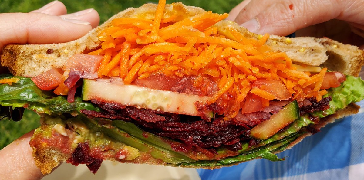 Veg4 Ⓥ tweet media