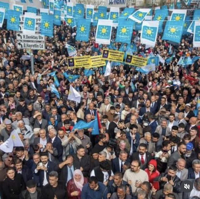 Kırıkkale kararını verdi🇹🇷☀️
#azkaldı #tarihyazacagız
⁦<a href="/meral_aksener/">Meral Akşener</a>⁩ ⁦<a href="/korayaydintr/">Koray Aydın</a>⁩ ⁦<a href="/zorlu77/">Prof.Dr.Kürşad ZORLU</a>⁩ ⁦<a href="/KadriyeUnler1/">Av. Kadriye ÜNLER</a>⁩ ⁦<a href="/avunzileyuksel/">Ünzile Yüksel</a>⁩ ⁦<a href="/KERIMYILMAZ0646/">Kerim Yılmaz</a>⁩ ⁦<a href="/iyiparti/">İYİ Parti</a>⁩ ⁦<a href="/mansuryavas06/">Mansur Yavaş</a>⁩ ⁦<a href="/BBahadirErdem/">Bahadır Erdem</a>⁩ ⁦<a href="/ProfBilgeYilmaz/">Bilge Yılmaz</a>⁩