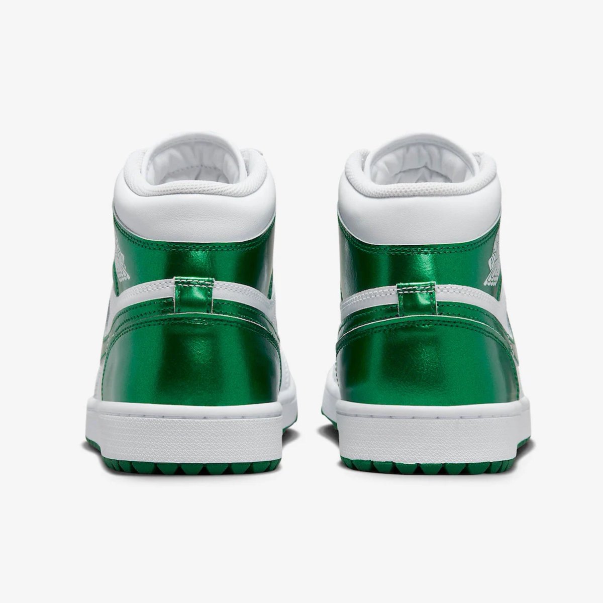 SoleFeenX's tweet photo. Nike Air Jordan 1 High Golf “Metallic Green”
Availability: April 28th 2023
Retail Price: $180 USD
#Nike #AirJordan1 #Golf #MetallicGreen #Sneakers https://t.co/H5eQQ55OvN
