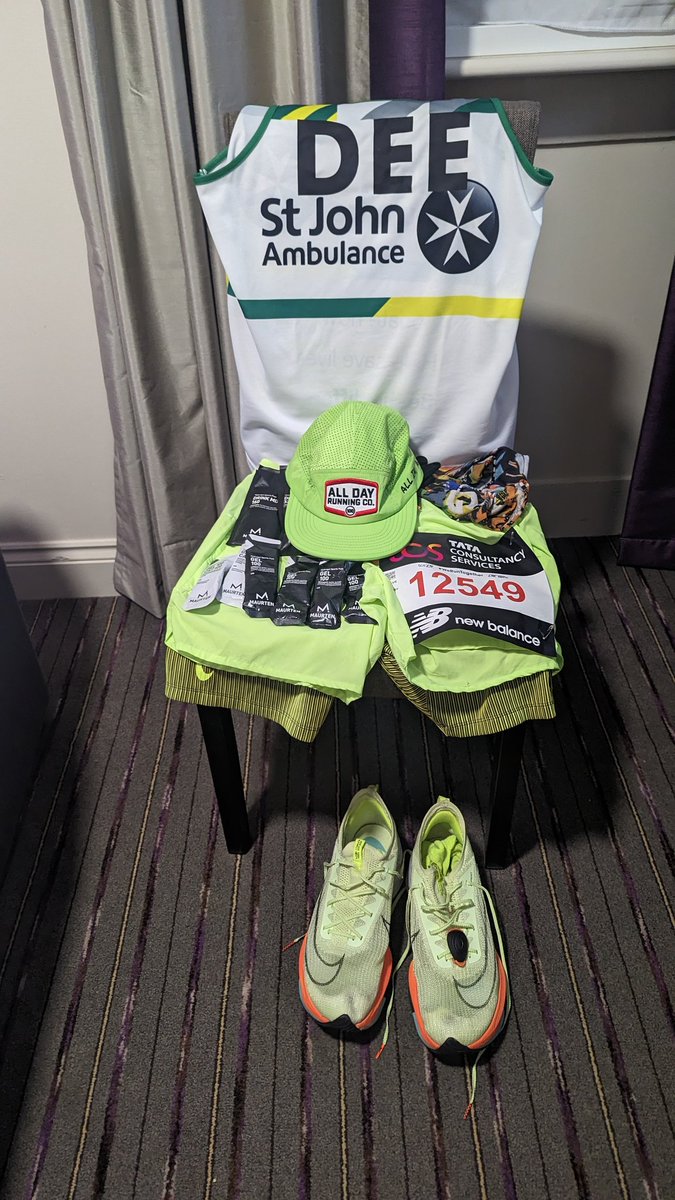 Dee_gee821's tweet photo. Almost go time #LondonMarathon #ChasingThe Majors#5 #TeamSJA #MakeItCount #RunForLife #AllDayRunning https://t.co/Ljark3CnoS