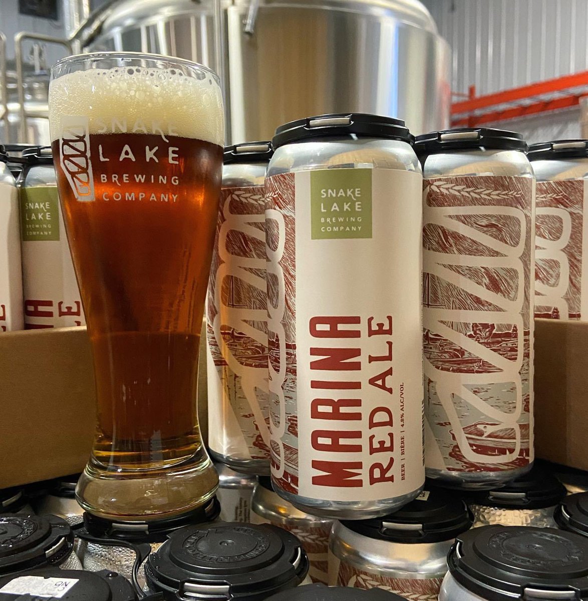 snakelakebrewco's tweet photo. 🌟BIG NEWS🌟 Marina Red Ale is joining our core line-up— formerly known as the seasonal Lucky’s Irish Red Ale🍺 Balanced and easy drinking, brewed with Simpsons Crystal and Chocolate Rye Malts.
.
.
#workharddrinkeasy #snakelakebrewing #beer #craftbeer #newrelease #canrelease https://t.co/3fejcZsPEq