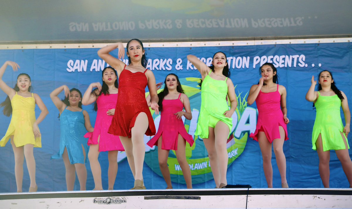 🪴 HAPPY #EARTHDAY!! 🌏🤗
Thank you for celebrating with your San Antonio Parks and Recreation Department and ALL of our wonderful partners!! 👏💚🤝

It was truly a GREAT day filled with awesome activities, vendors, performers, and giveaways. 😊🌿

THANK YOU, SAN ANTONIO! 🙌 
🎊