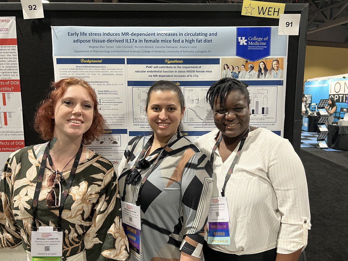 Cheering on <a href="/meghan_ah/">Meghan Blair Turner</a> after perfectly aligning her poster! Go visit her poster #91 #APS2023 #APSSummit2023