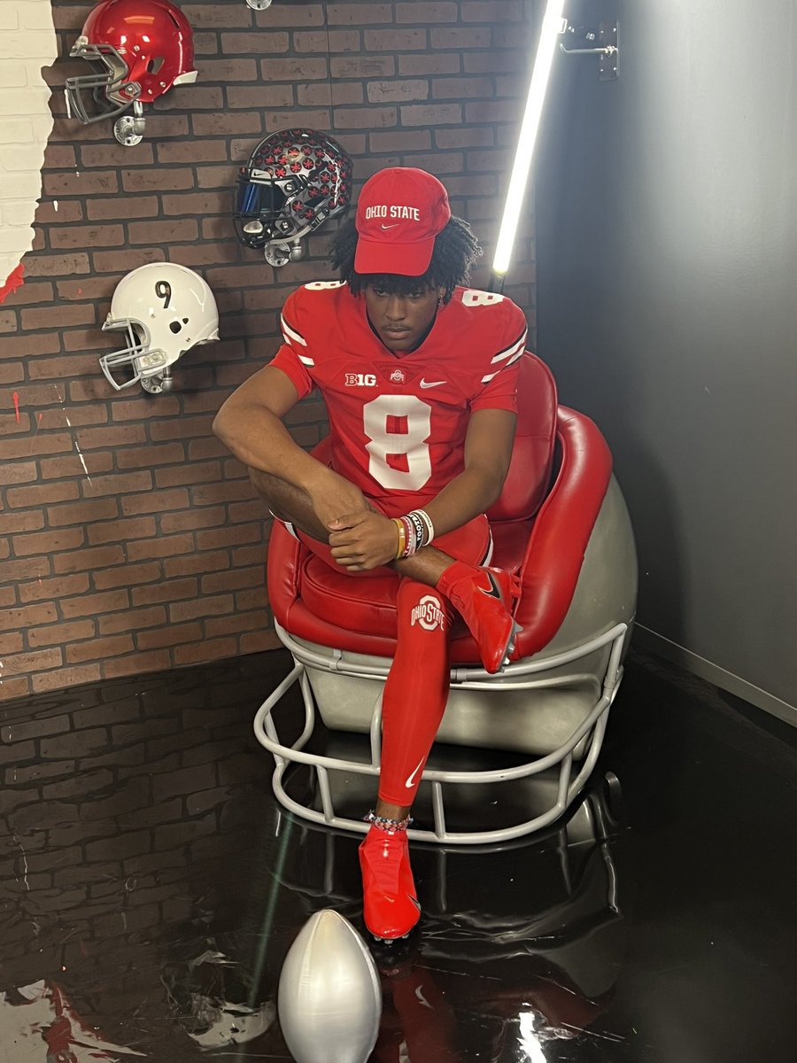 DEZIBOSS's tweet photo. Great visit at Ohio state ❤️ https://t.co/mUB6ZgfF5R