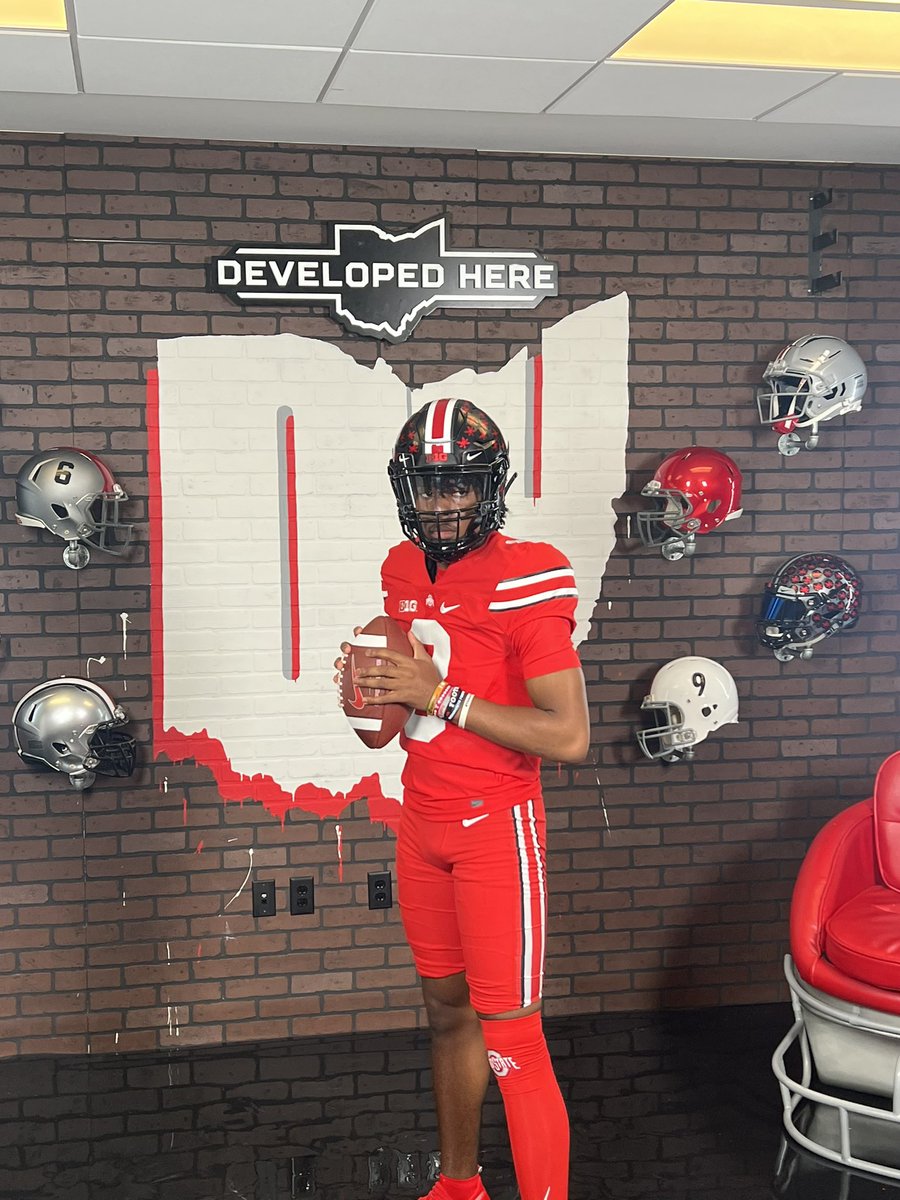 DEZIBOSS's tweet photo. Great visit at Ohio state ❤️ https://t.co/mUB6ZgfF5R
