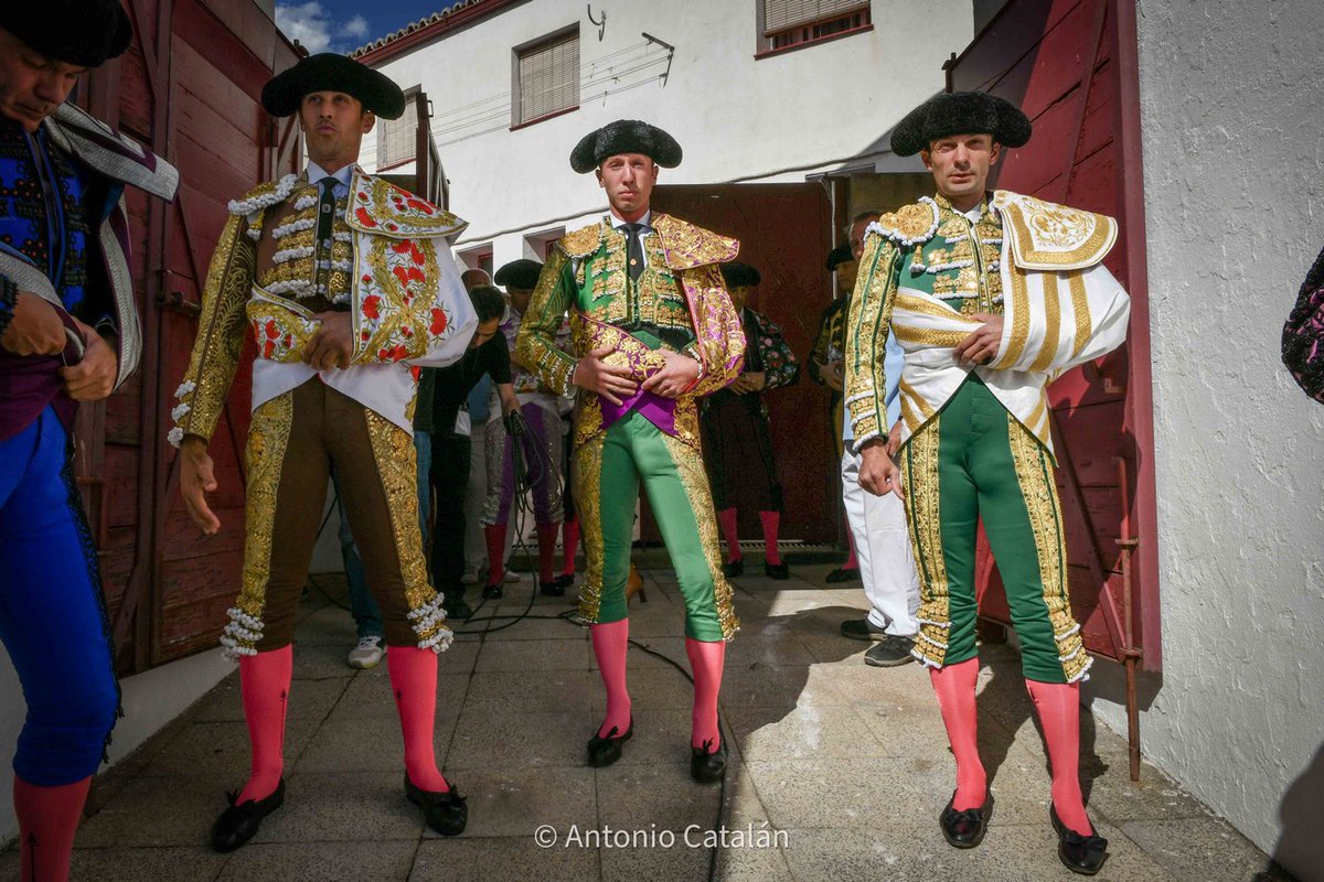 Fotogalería de la 2ª semifinal de la <a href="/CopaChenel/">CopaChenel</a>, por <a href="/60antoniocc/">Antonio Catalan</a> #SanMartinDeValdeiglesias <a href="/JuandelAlamoOf/">Juan del Álamo</a> <a href="/PalaciosArevalo/">Mario Palacios</a> <a href="/caleritotorero/">Calerito</a> <a href="/CastillejodeH/">Castillejo de Huebra</a> burladero.tv/festejos/2023/…