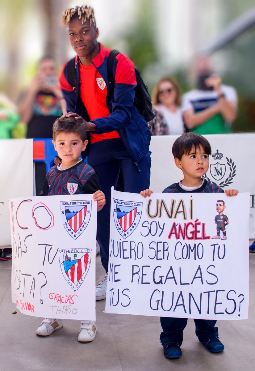 Echu1985's tweet photo. Éstos primos de Almuñécar(Granada) se lo han pasado en grande hoy, pero no han tenido bastante con la victoria... Athleticzales lo intentamos?
@AthleticClub  @AthAlmunecar     @willliamsssnico @DatAthle #AlmeriaAthletic https://t.co/p7x1RtKV9o