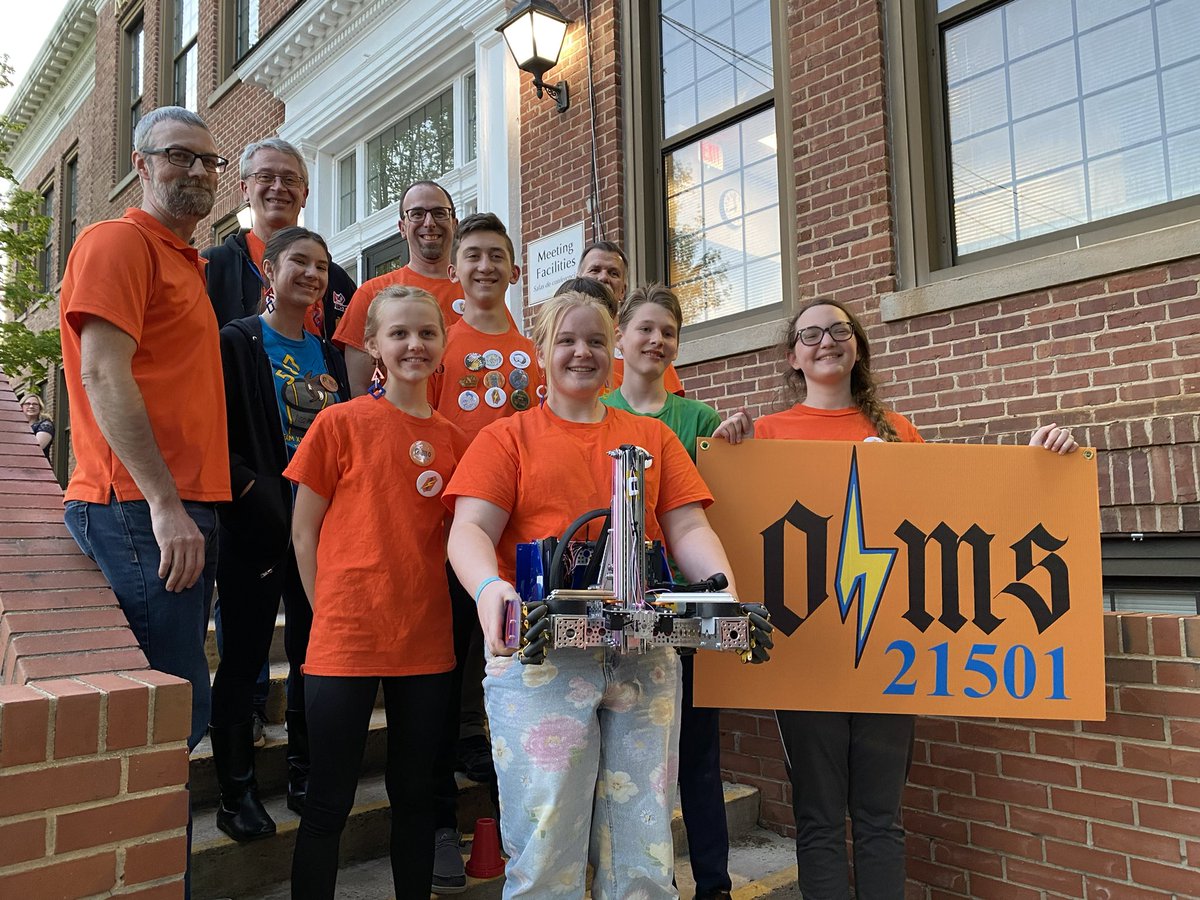 RP_worldmusic's tweet photo. The journey started before school started in August and ends today 9 months later. So many memories and emotions. Thank you to everyone who helped with FLL Challenge, @FTC_Team21501 and @587Hedgehogs #jdinspires @PatrickOBarnes https://t.co/HtDkxbPNsl