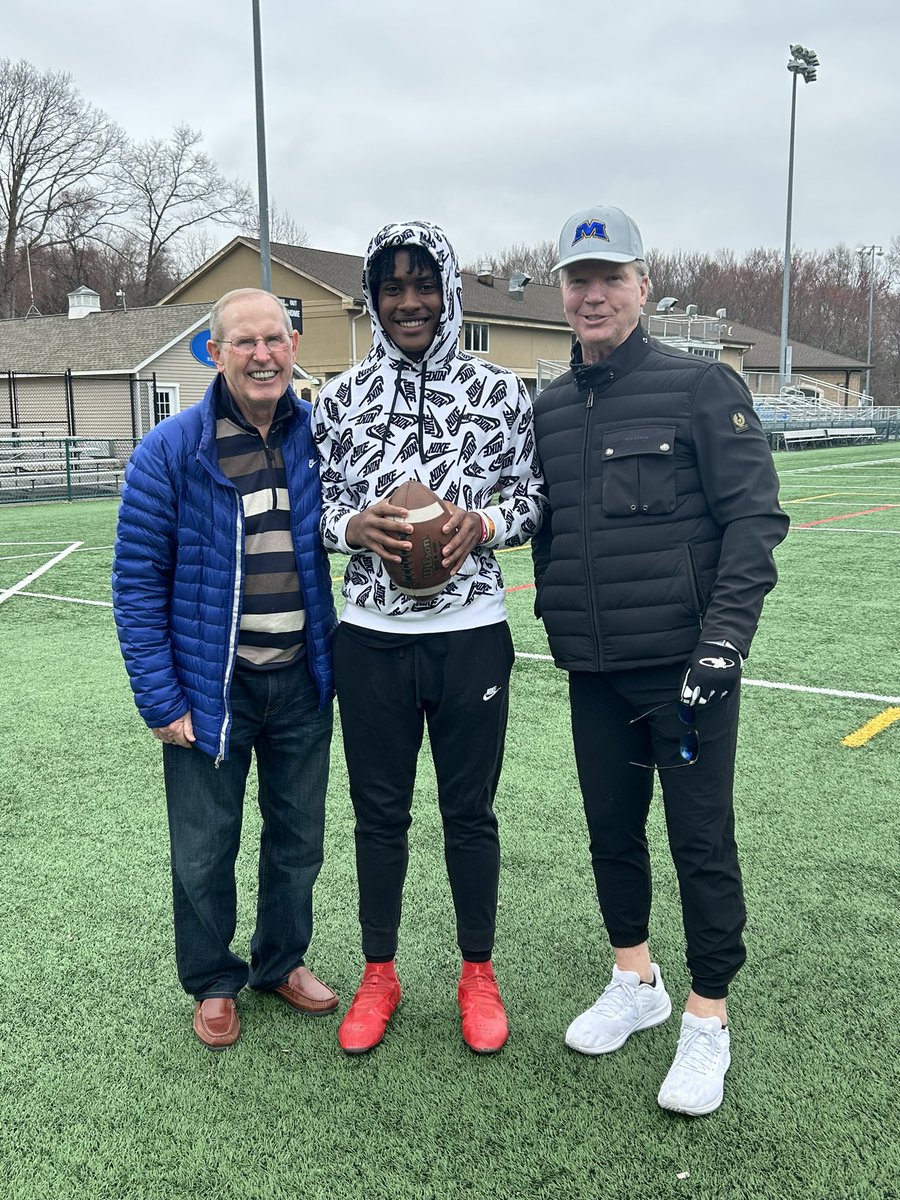 DEZIBOSS's tweet photo. What a great QB session …@PhilSimmsQB https://t.co/FpFTVKybHW