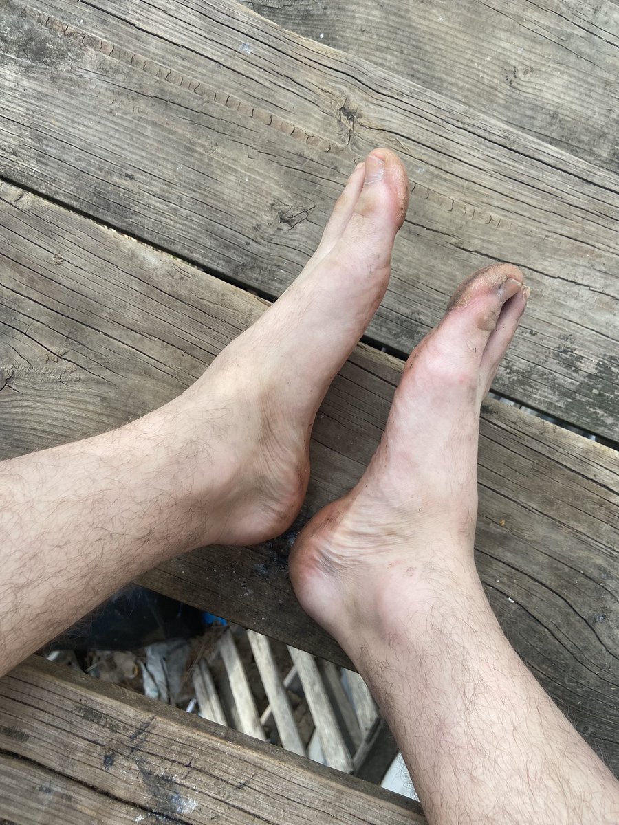 A1AlphaDustin's tweet photo. Been outside barefoot all day, who’s tongue am I using to clean my feet with!

Get on your knees, bow to me..and worship the size 12 feet you fien to have a taste and smell of😏

#findom #cashmaster https://t.co/BhO8X7EkoD
