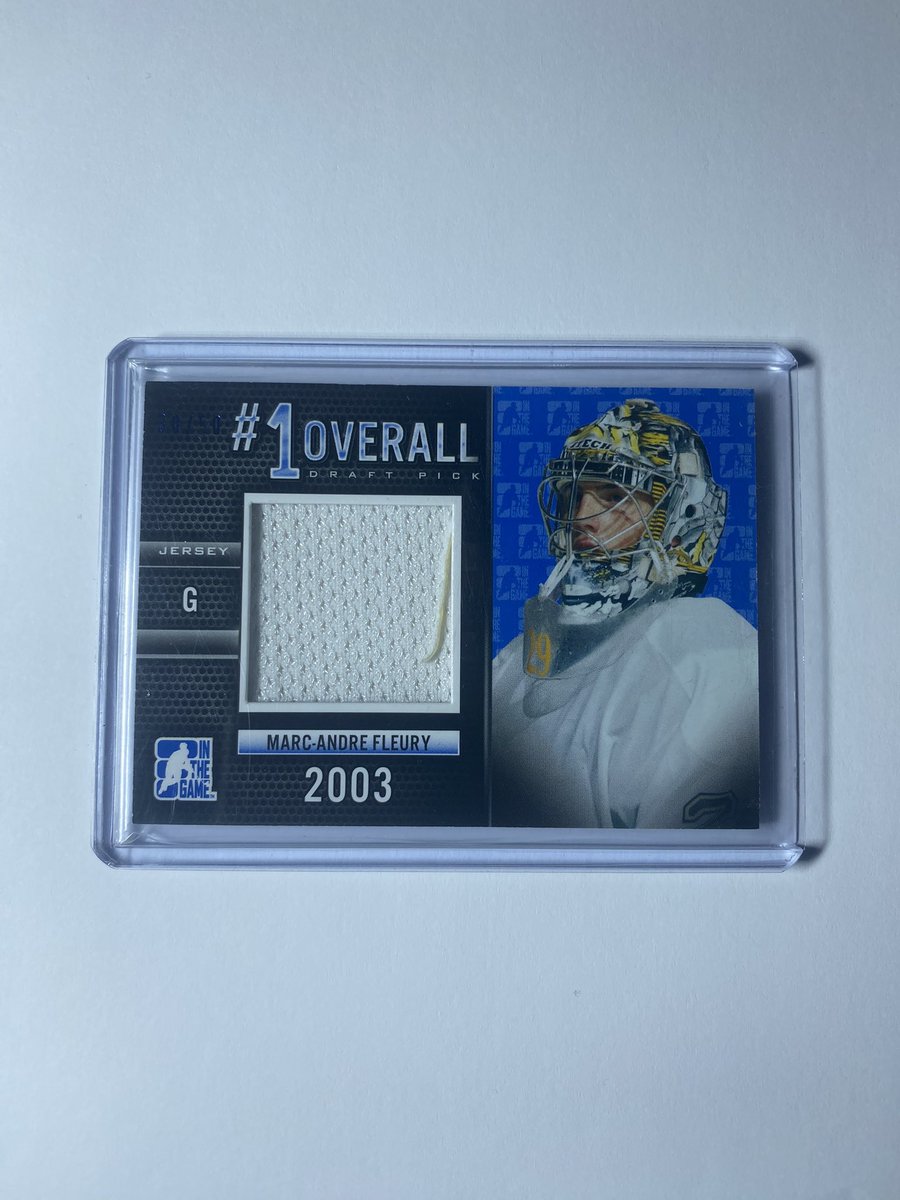 zaffyy88's tweet photo. Toronto sport card expo bargain bin pick ups 1/2 https://t.co/oMk8SsNtXF