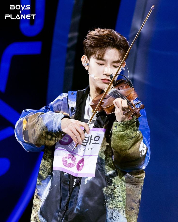 Humolikan's tweet photo. zhang hao pretty
zhang hao talented 
zhang hao precious 
zhang hao handsome
zhang hao tomboy
zhang hao zb1
#zhanghaop01
#zhanghaosweet https://t.co/6xbRKluAZM