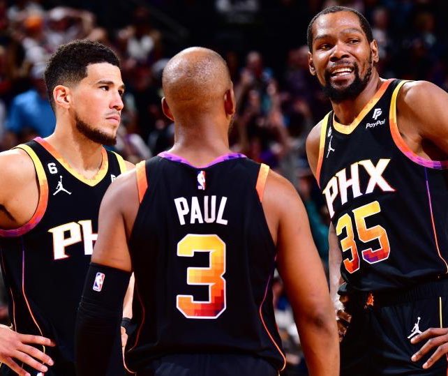 Kevin Durant today:
31 PTS - 11 REB - 6 AST - 53% FG - 75% 3P

Devin Booker today:
30 PTS - 9 REB - 7 AST - 3 STL - 50% 3P

Chris Paul today:
19 PTS - 4 REB - 9 AST - 3 BLK - 3 STL  - 50% 3P

🔥🔥🔥