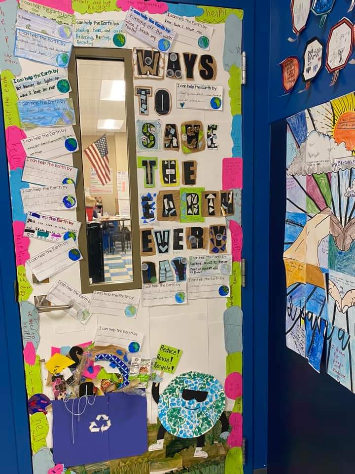 Palmer Elementary (@palmer_panthers) on Twitter photo Check these fantastic Earth Day doors! Students reused materials to create art with a message. 🌎 <a href="/CPSCivicLife/">CPS Dept of Student Voice & Engagement</a> Check these fantastic Earth Day doors! Students reused materials to create art with a message. 🌎 <a href="/CPSCivicLife/">CPS Dept of Student Voice & Engagement</a>