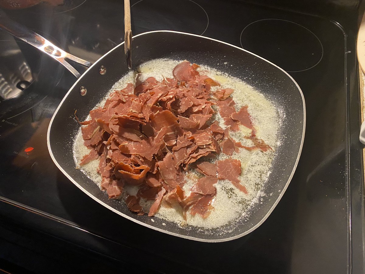 BeyondOurPlate's tweet photo. What’s cooking tonight?   😋 https://t.co/Y5bBclehNz