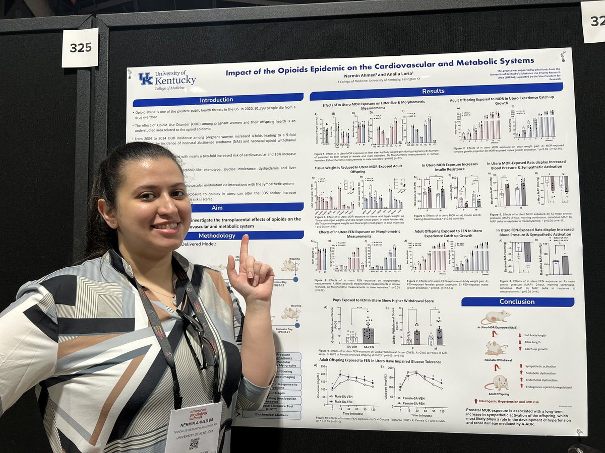 1 poster down and 1 more to go! <a href="/APSPhysiology/">American Physiological Society</a> it is fire this year! Come meet me at poster #324 from 5 to 6:30 tonight! #APS2023