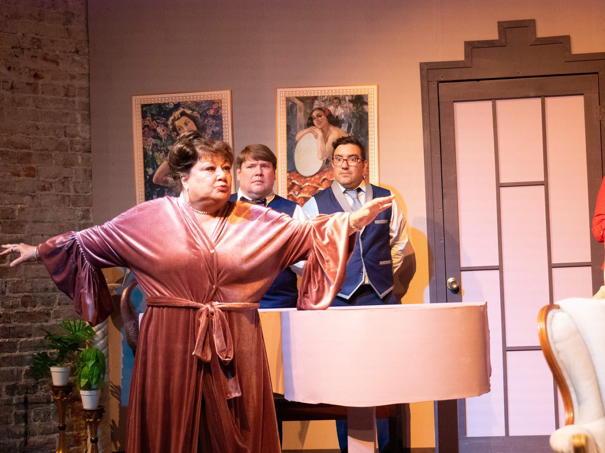 sct_tweets's tweet photo. One more show! Congratulations, break legs and happy trails to the amazing cast and crew of "Suite Surrender!" Thanks for the laughs! Cheers to tonight! https://t.co/G2tdQdas01
