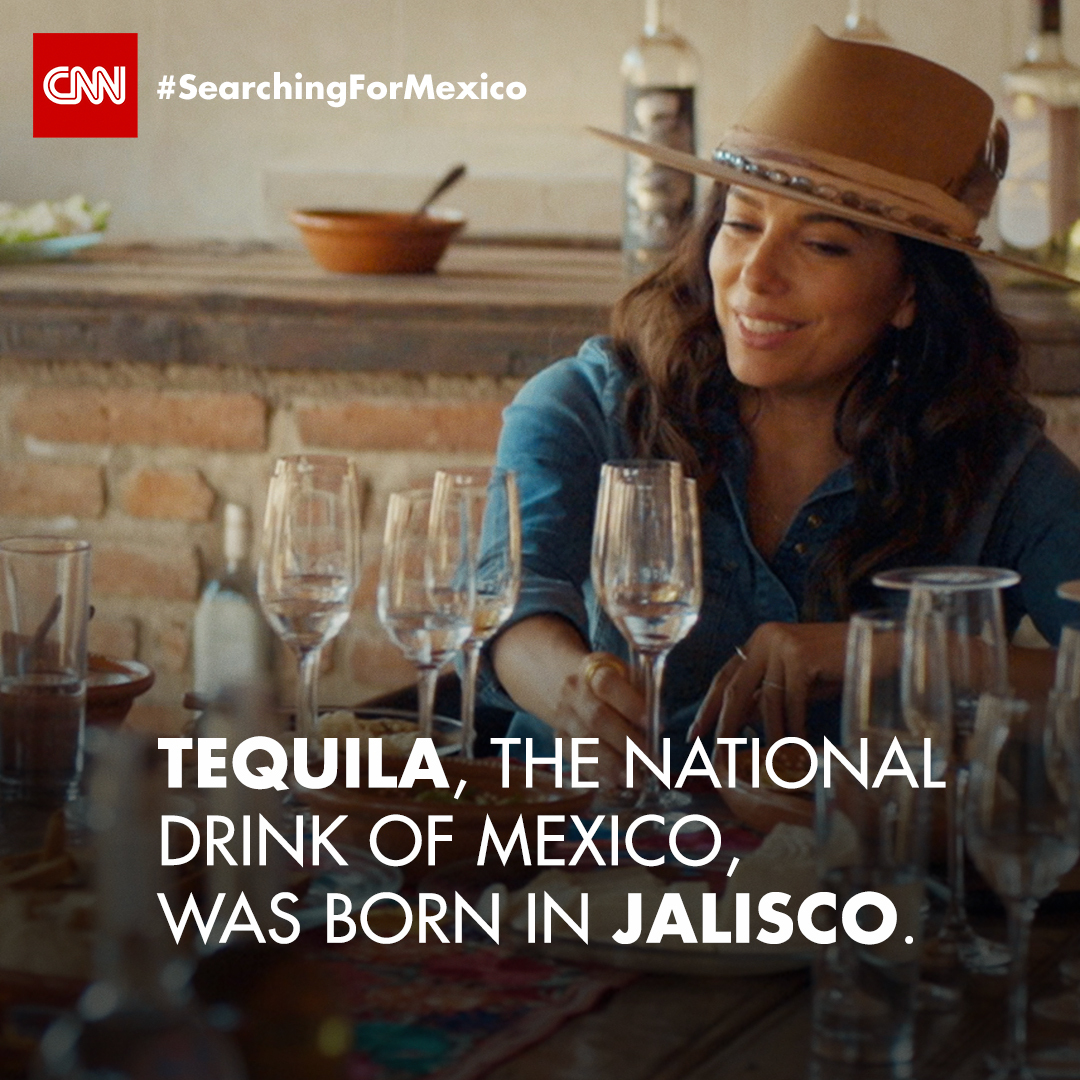 CNN's tweet photo. Did you know 98% of the world’s tequila export comes from Jalisco? Join @EvaLongoria as she travels to where they are made in a new episode of the CNN Original Series #SearchingForMexico, Sunday at 9 p.m. ET/PT https://t.co/hK1Ix5R5mz