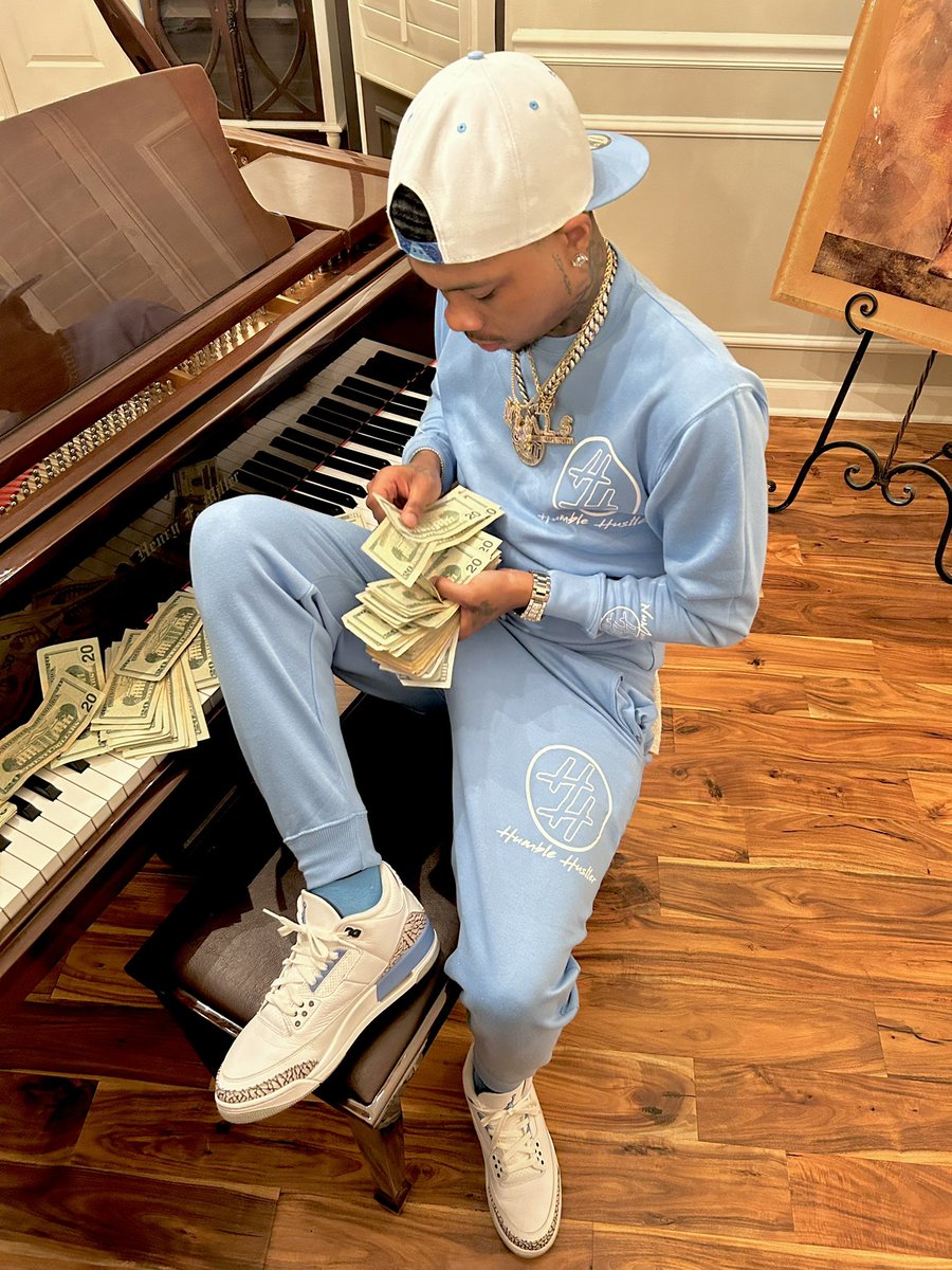 NuMoneyMLS's tweet photo. Starting To Overcome All My Obstacles💪🏾🤞🏾🗣💨
#NuMoney
#MLS
#FreeMvcSnoop https://t.co/U7ZI4UL0Mv