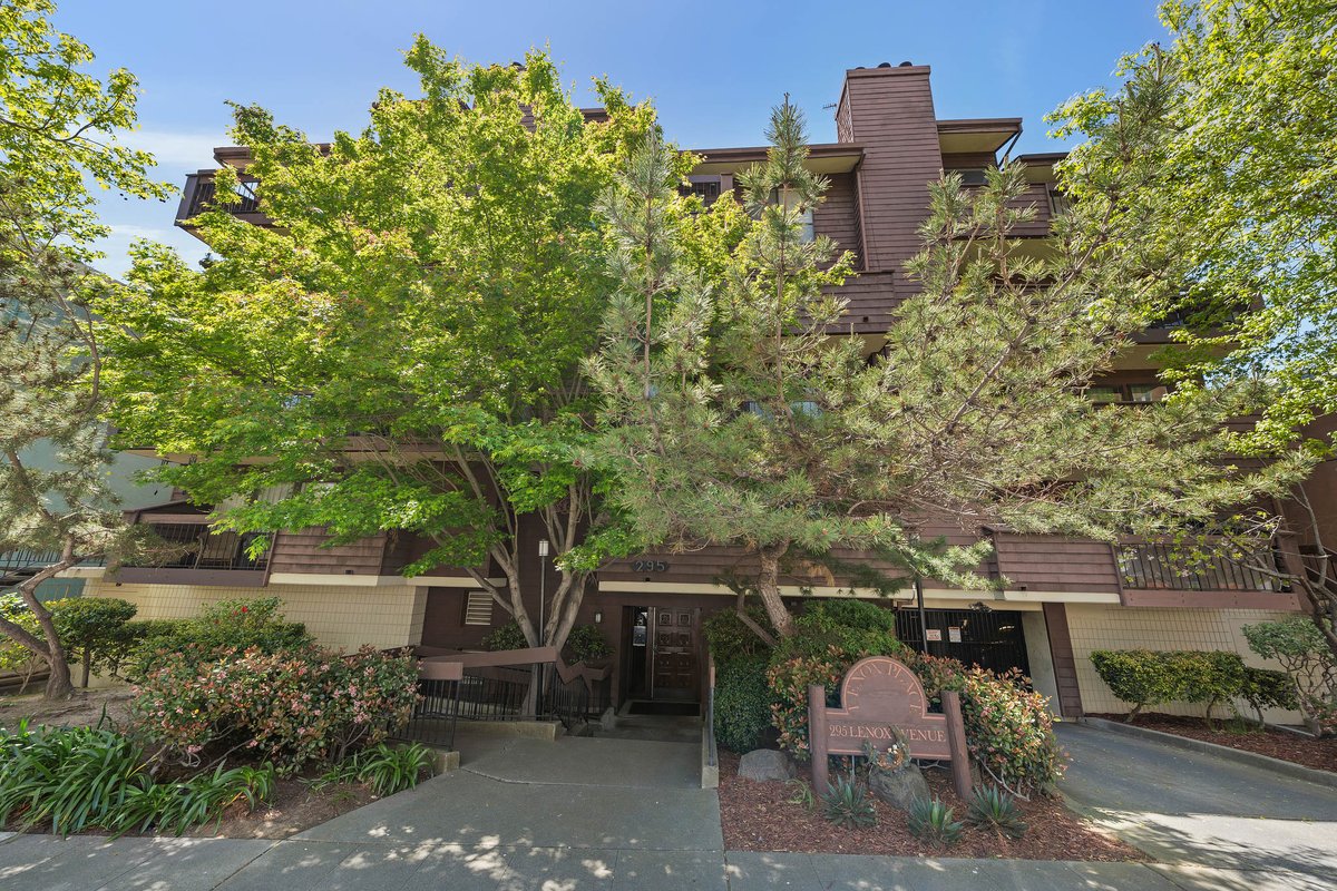 WinklerREG's tweet photo. π‘ #AdamsPoint, $499,000, 295 Lenox Ave #203 π
Open Sun 2-4
π΅ Ideally situated by Lake Merritt, this charming 1bd/1ba #condo offers a comfortable & convenient lifestyle.
πͺ https://t.co/KolFPo9CUX
Danielle Clements w/ Winkler REG
DRE# 01910218
π± 510-734-1287
#OpenHouse https://t.co/AoohAfuYPc
