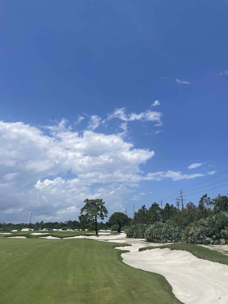 MitchellBland4's tweet photo. The Park!! @westpalmbch https://t.co/vteyNojRyS
